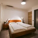 Pri Karlu & Maribor