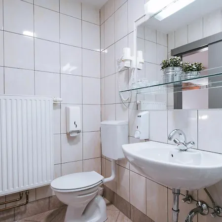 Pri Karlu & Bed & Breakfast 3*