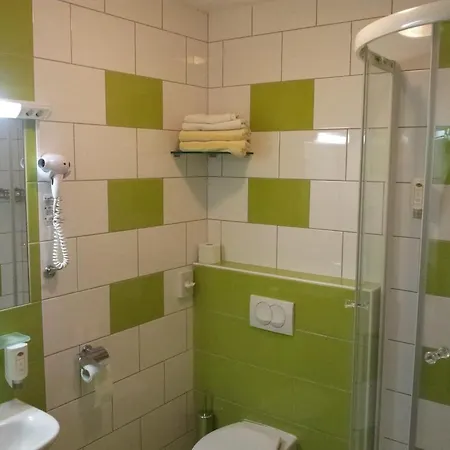 Pri Karlu & Oda ve Kahvaltı 3*