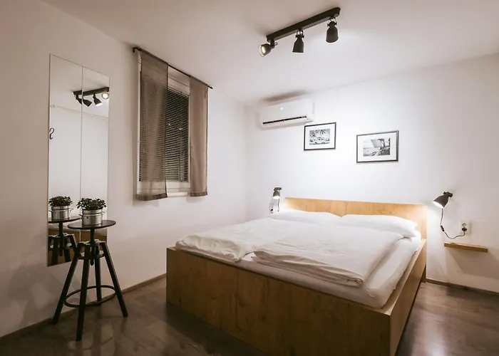 Pri Karlu & Nocleg ze śniadaniem