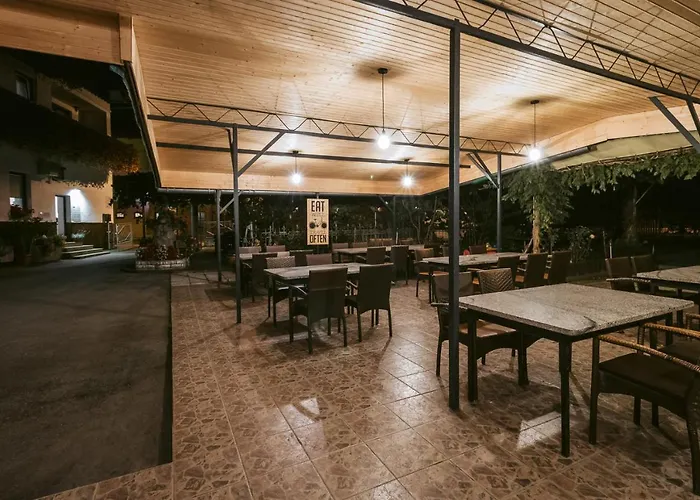 Pri Karlu & マリボル