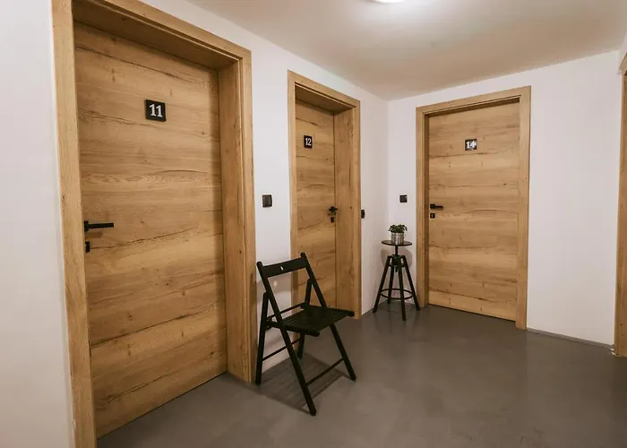 Pri Karlu & 3* Maribor